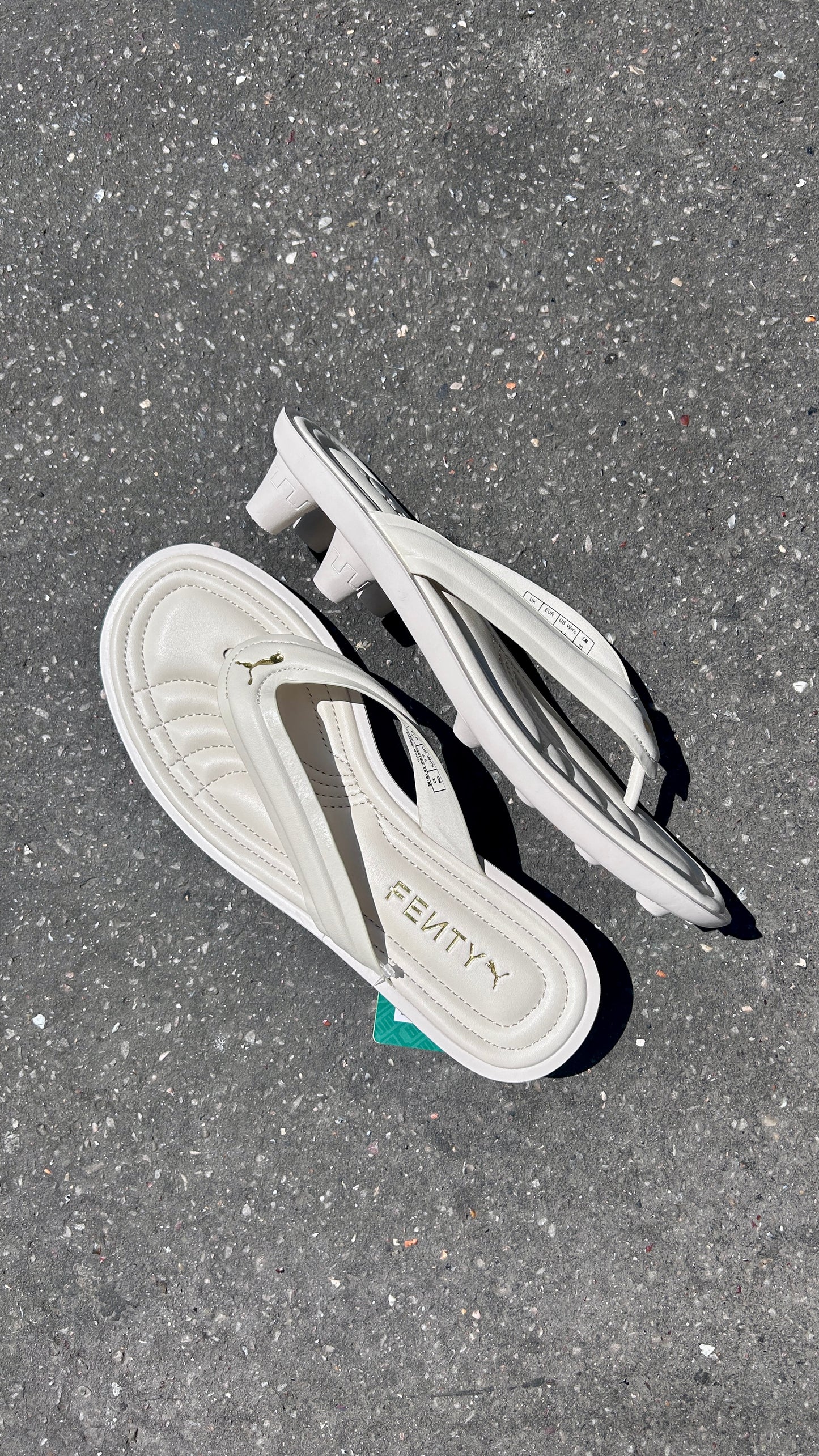 Puma x Fenty Cat cleat L Alpine Snow and gold