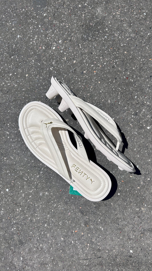 Puma x Fenty Cat cleat L Alpine Snow and gold