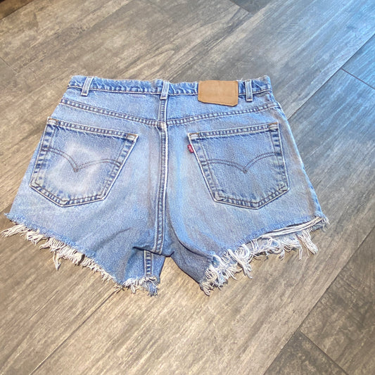 short levi's w33
