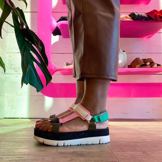 Sandales Oruga Up vertes et roses