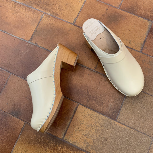 Sabots crème Appleskin™ Da Vinci Good Guys Don't Wear Leather x Troentorp